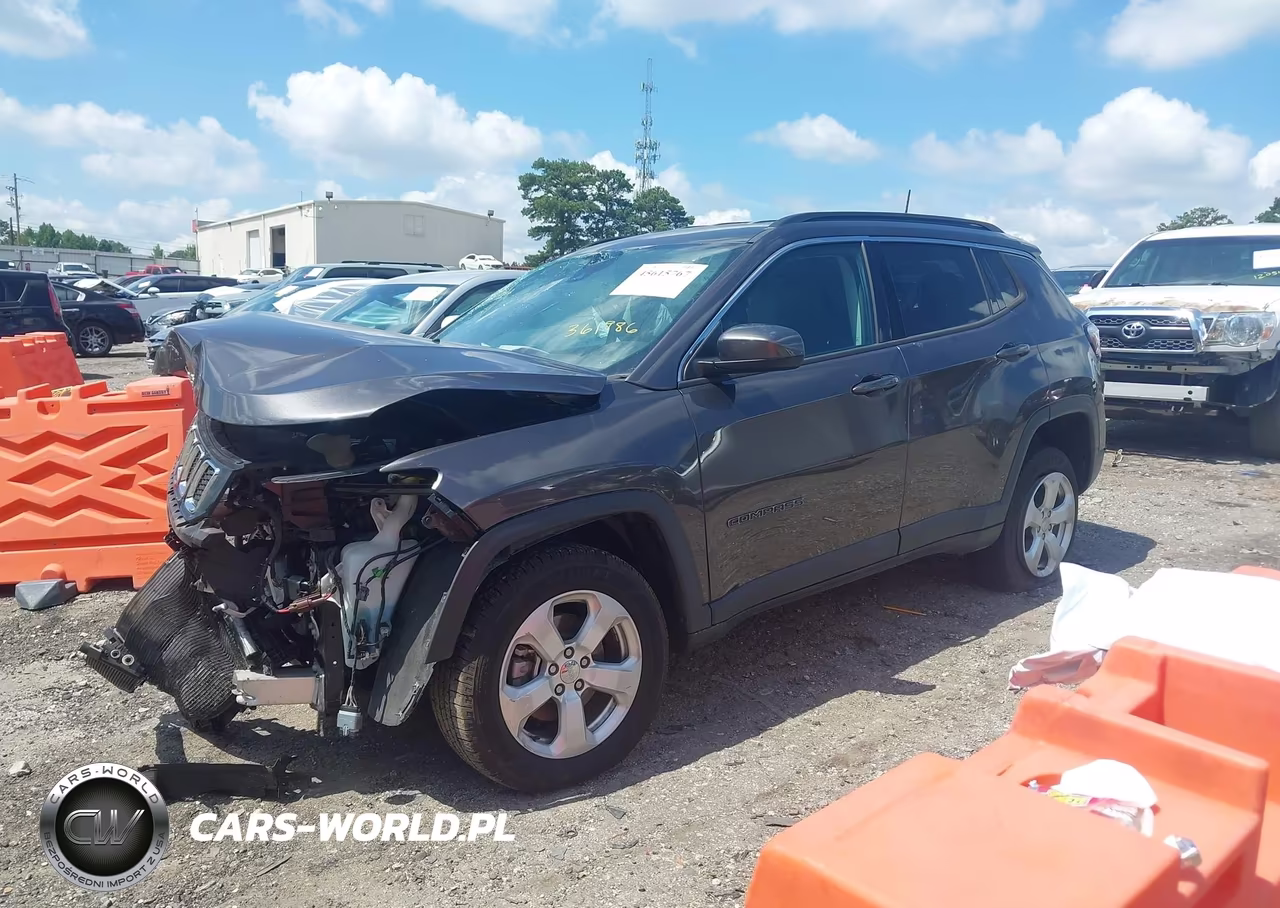 2018 Jeep Compass Latitude 4X4 VIN:3C4NJDBB4JT361986 - 2