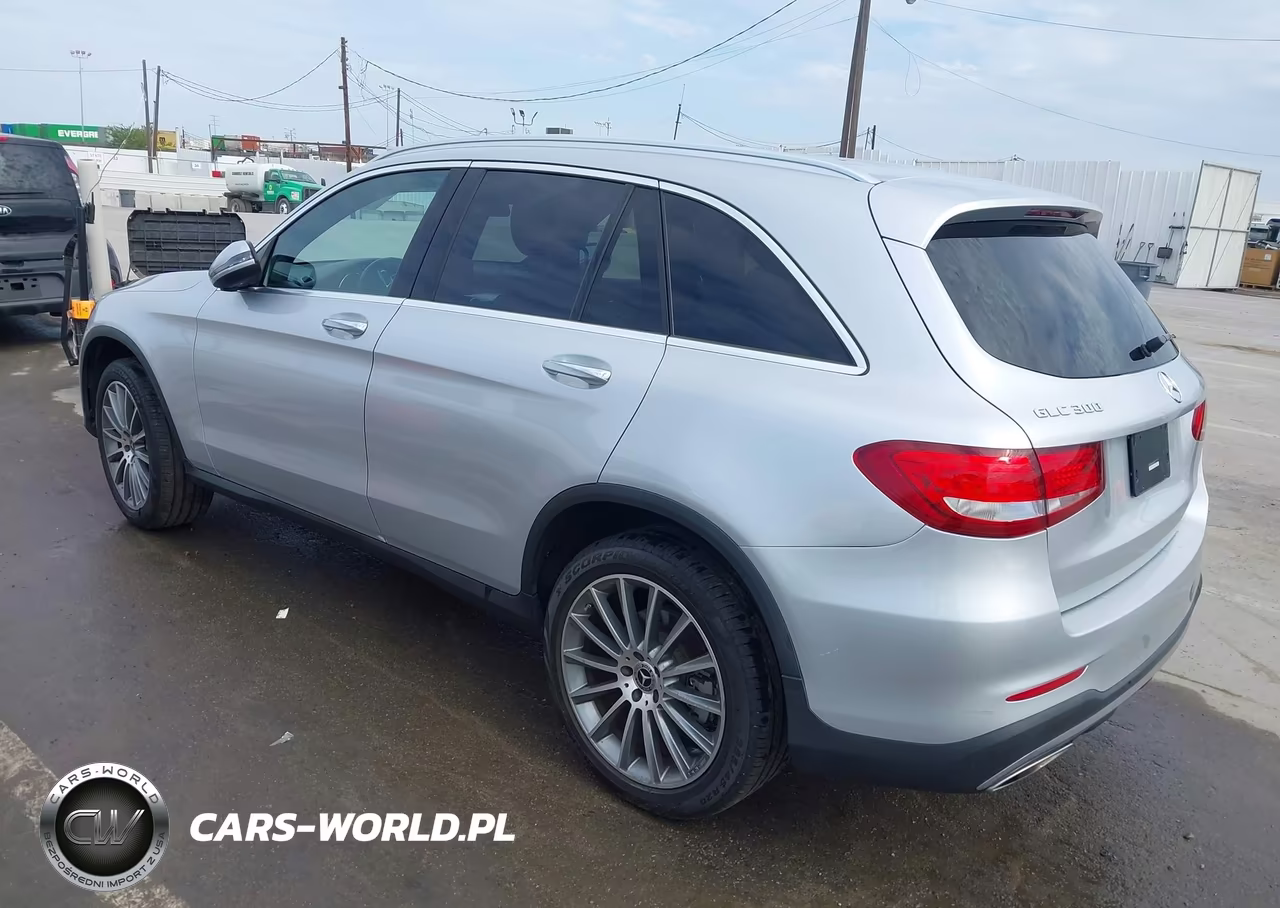 2018 Mercedes-Benz Glc 300 VIN:WDC0G4JB7JV103711 - 3