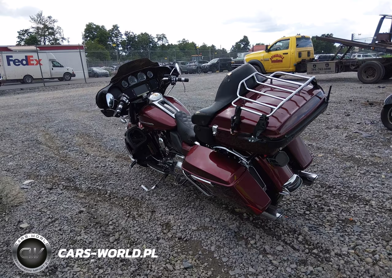 2016 Harley-Davidson Flhtk Ultra Limited VIN:1HD1KEL10GB636057 - 3