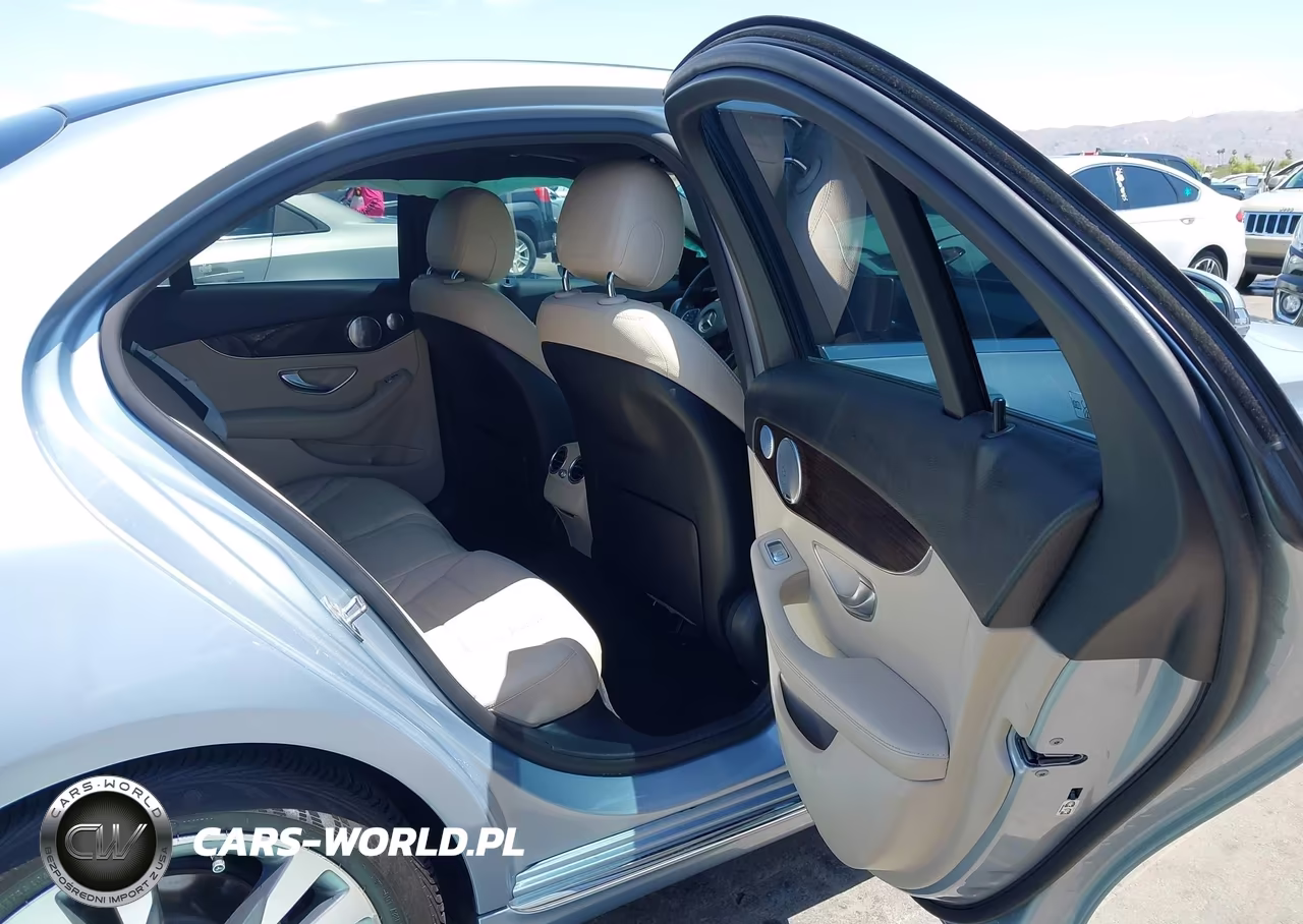 2018 Mercedes-Benz C 300 VIN:WDDWF4JB8JR400648 - 8