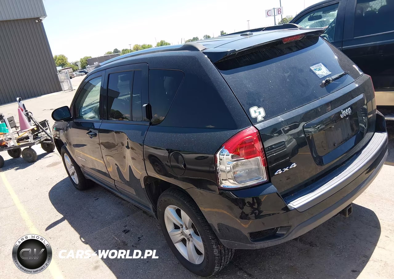 2012 Jeep Compass Sport VIN:1C4NJDBB0CD567010 - 3