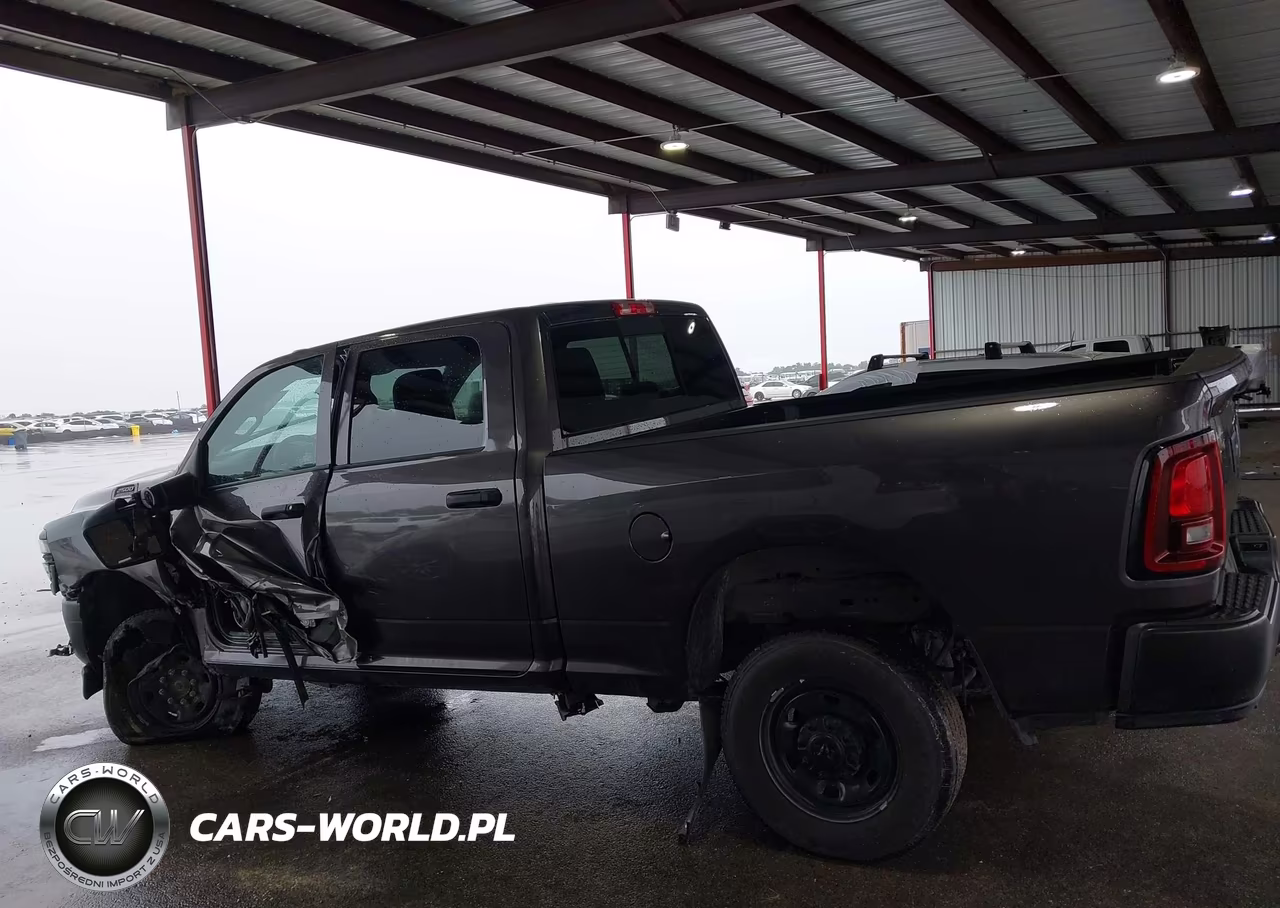 2025 Ram 2500 Tradesman 4X4 6'4 Box VIN:3C6UR5CJ8SG523765 - 14