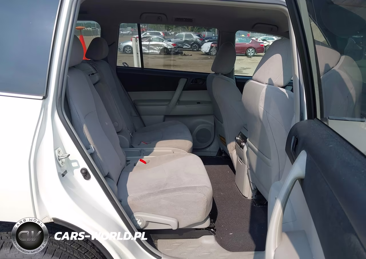 2012 Toyota Highlander Base V6 VIN:5TDBK3EH3CS167439 - 8