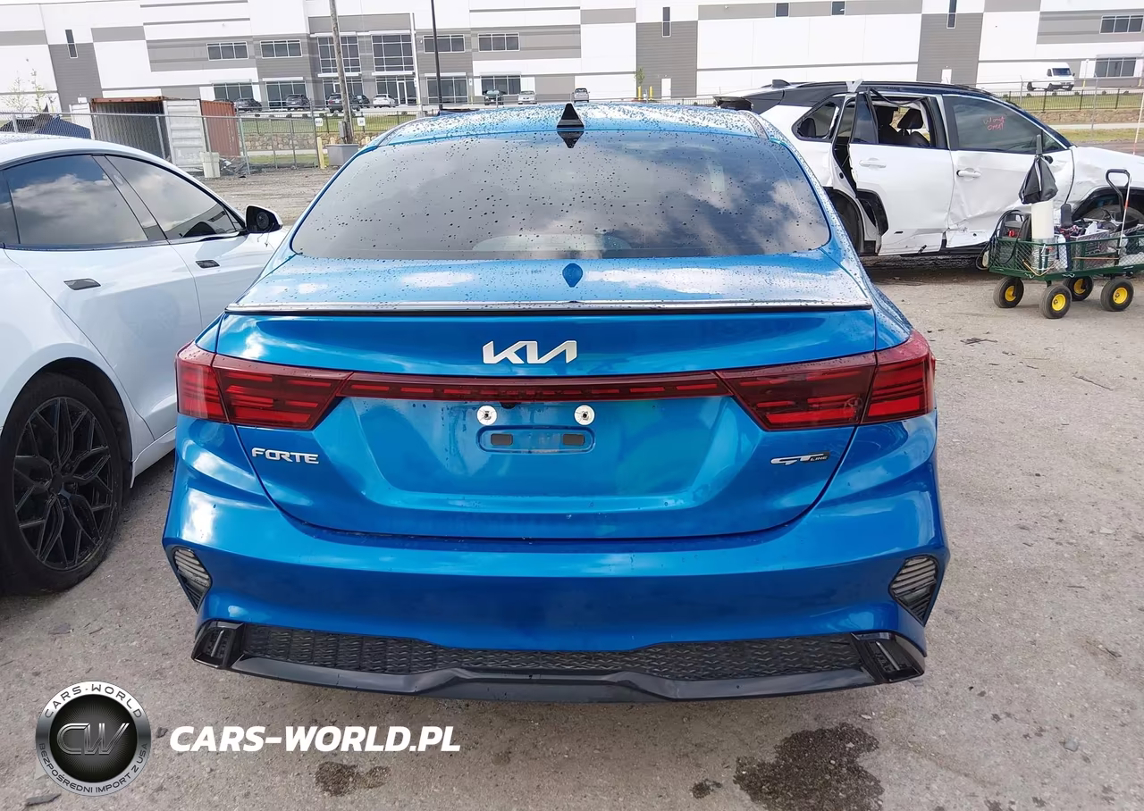 2023 Kia Forte Gt-Line VIN:3KPF54AD4PE663142 - 17