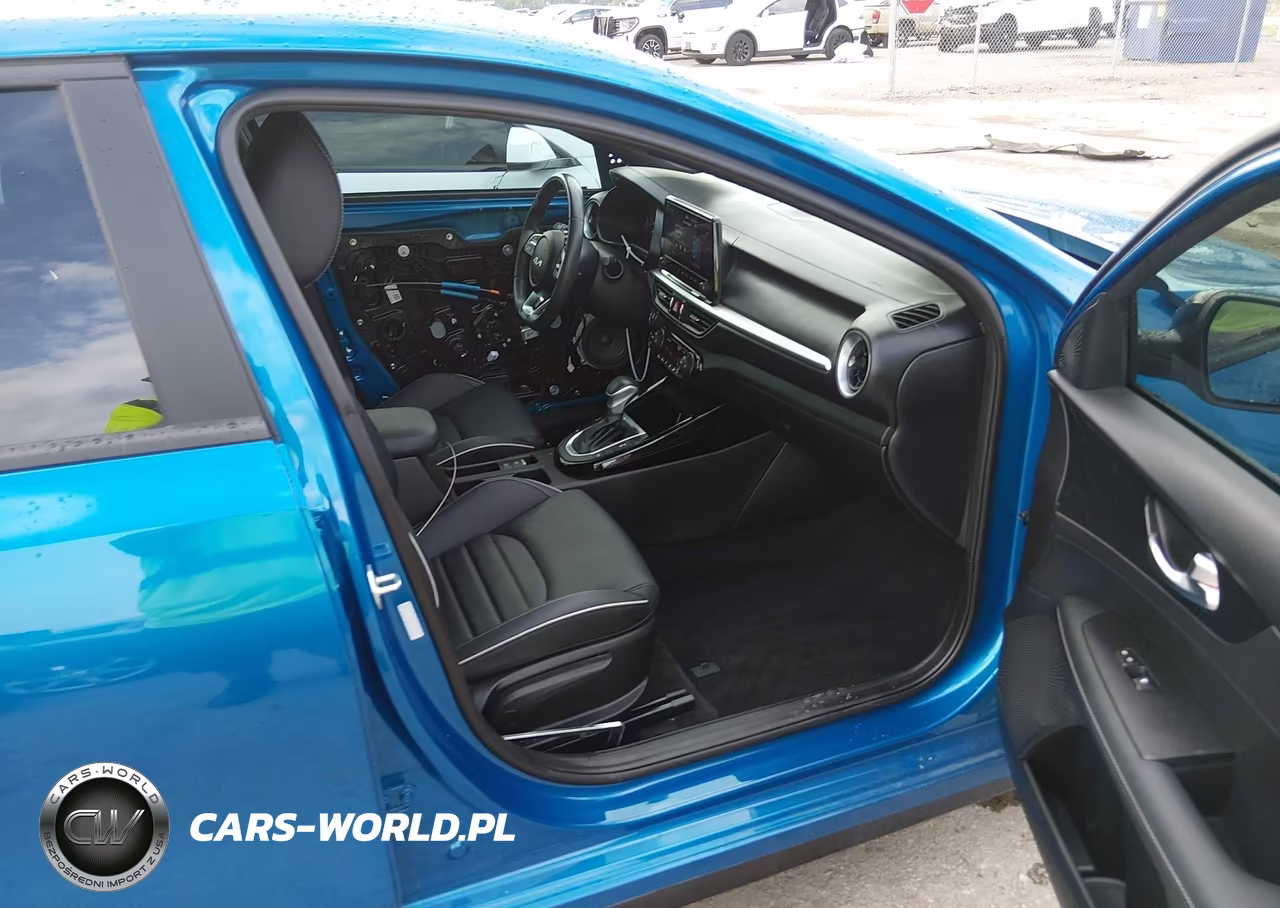 2023 Kia Forte Gt-Line VIN:3KPF54AD4PE663142 - 5