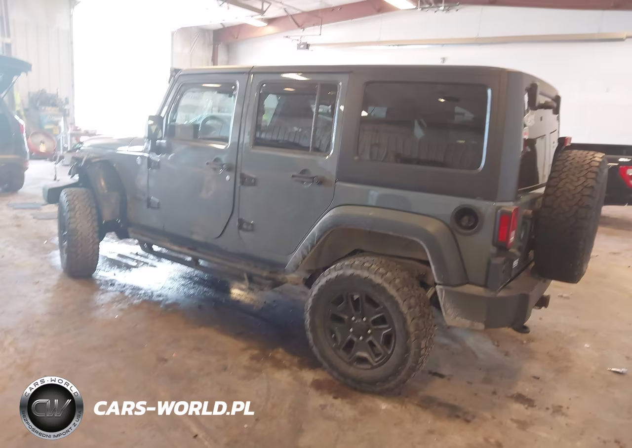 2015 Jeep Wrangler Unlimited Sport VIN:1C4BJWDG8FL689065 - 3