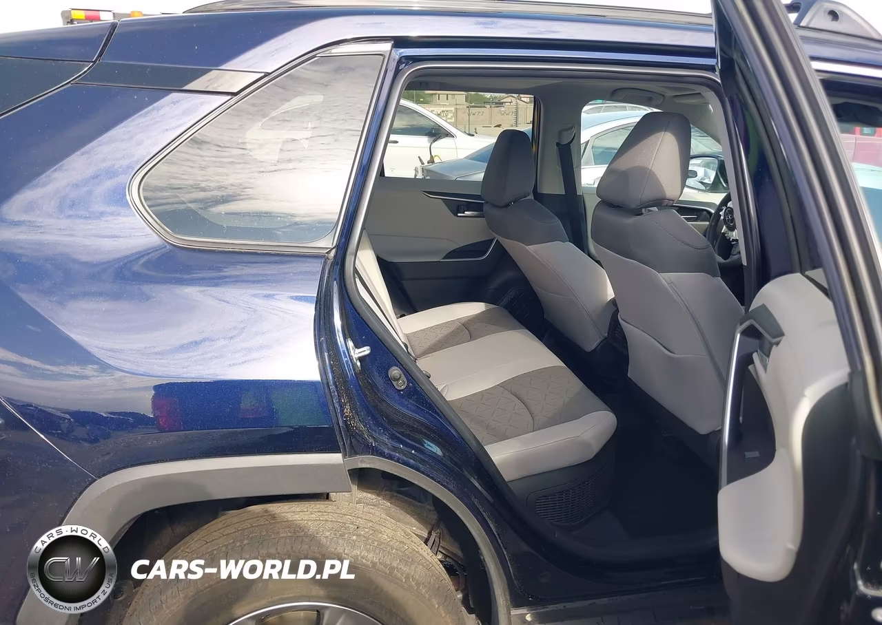 2025 Toyota Rav4 Hybrid Xle VIN:4T3RWRFV4SU213996 - 8