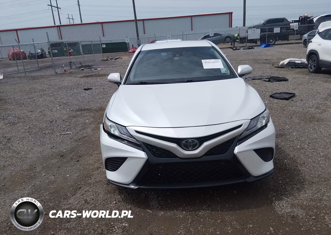 2018 Toyota Camry Xse VIN:4T1B61HK8JU649232 - 12
