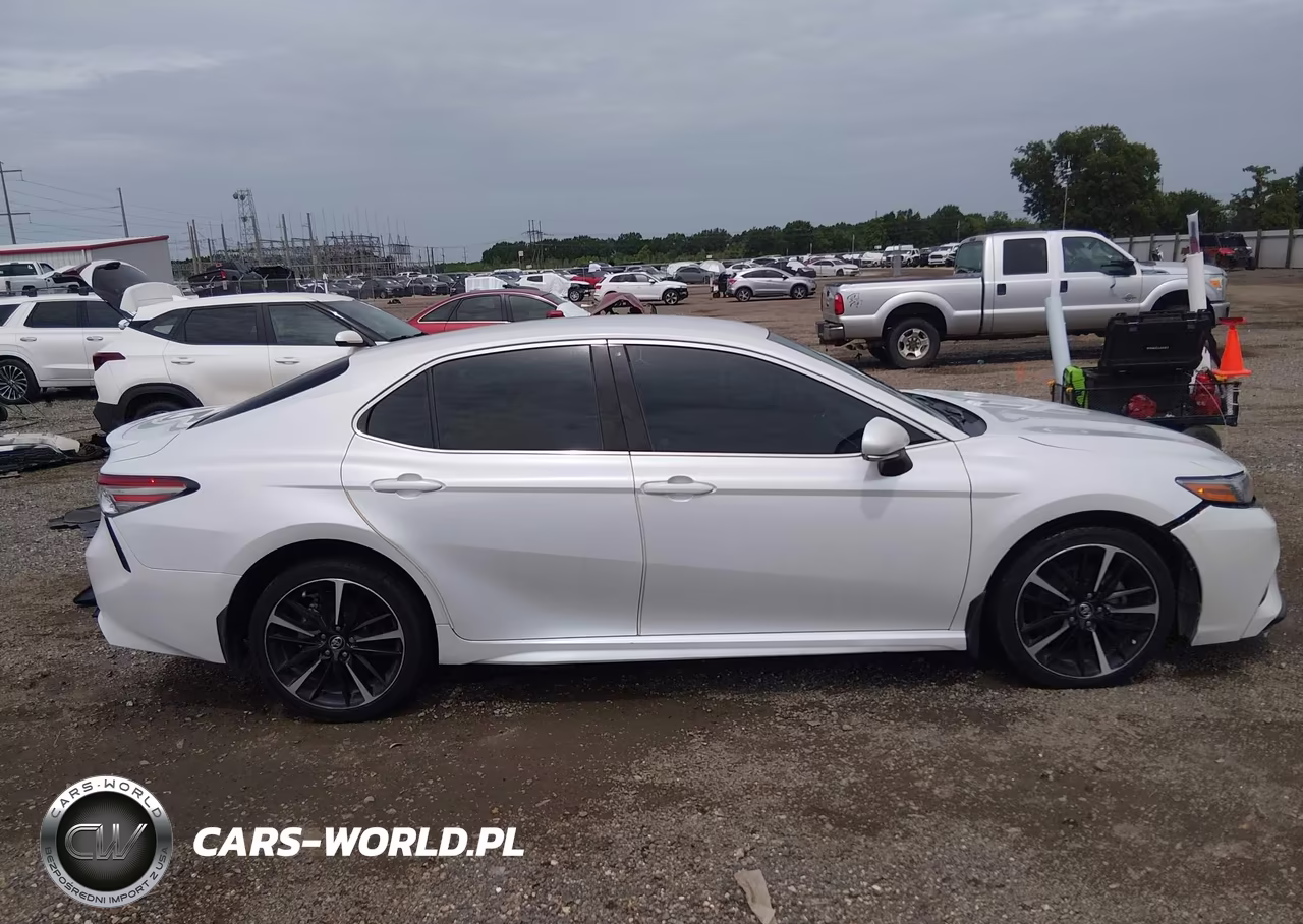 2018 Toyota Camry Xse VIN:4T1B61HK8JU649232 - 13
