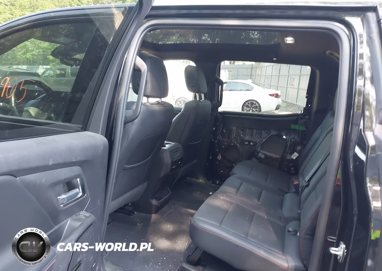 2024 Chevrolet Silverado Ev First-Edition Rst 4Wd VIN:1GC40ZEL8RU300724 - 7
