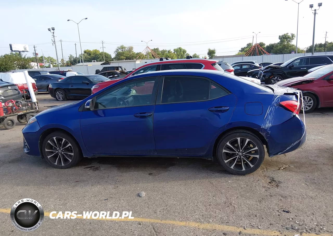 2018 Toyota Corolla Se VIN:5YFBURHE8JP753560 - 14