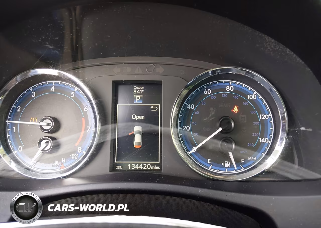 2018 Toyota Corolla Se VIN:5YFBURHE8JP753560 - 7