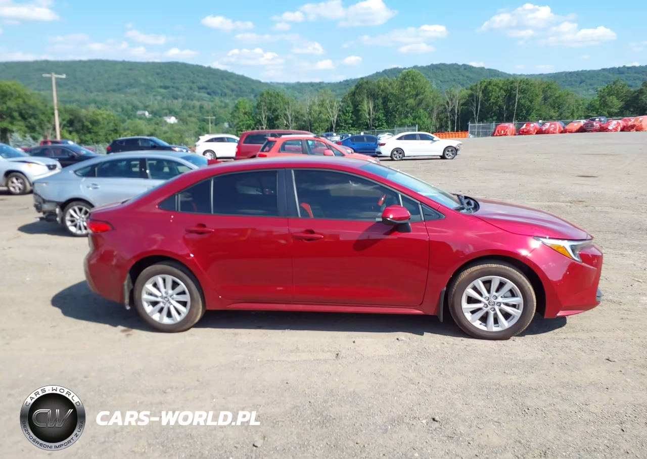 2026 Toyota Corolla Hybrid Hybrid Le VIN:JTDBCMFE0T3151319 - 13