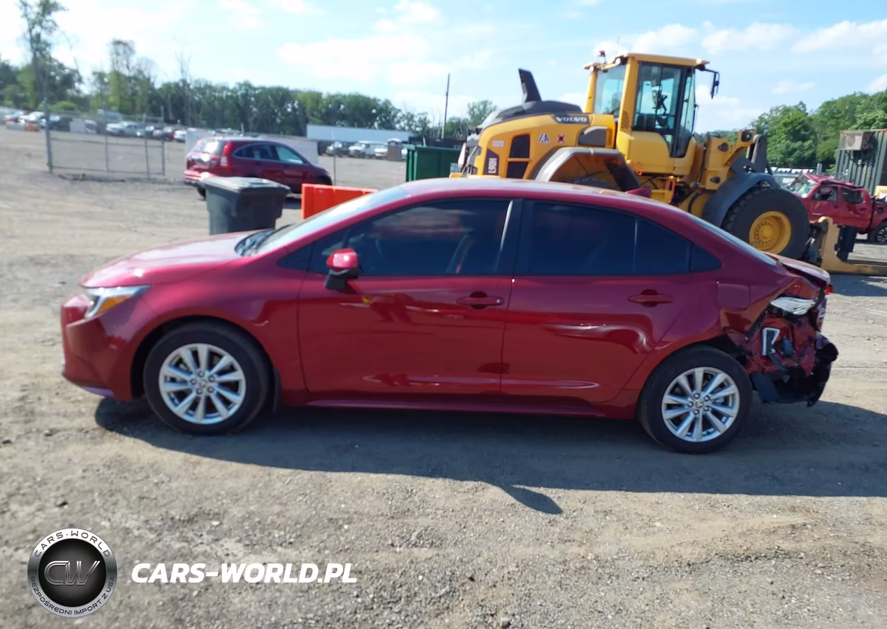 2026 Toyota Corolla Hybrid Hybrid Le VIN:JTDBCMFE0T3151319 - 14