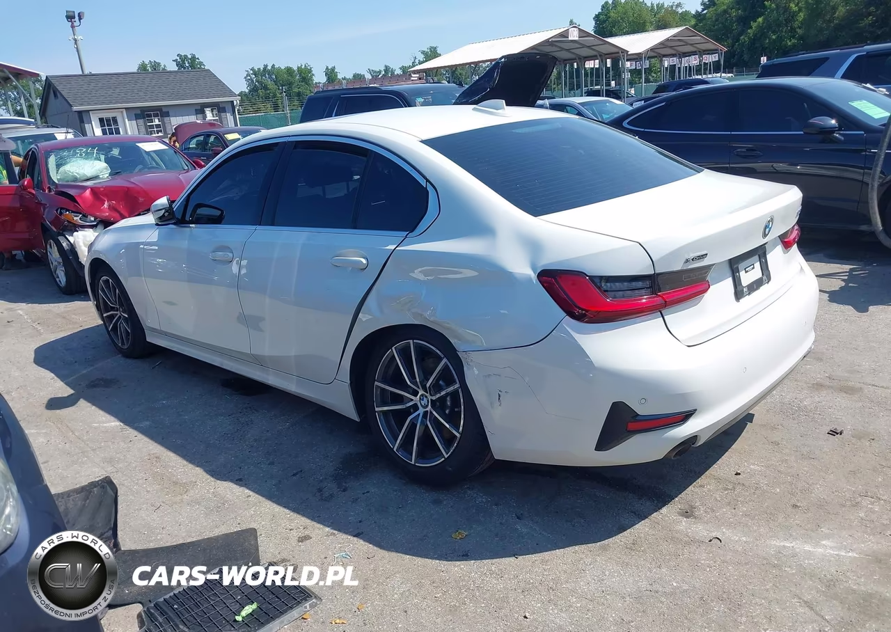 2022 BMW 330I xDrive VIN:3MW5R7J0XN8C55171 - 3