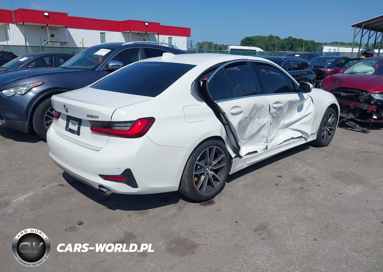 2022 BMW 330I xDrive VIN:3MW5R7J0XN8C55171 - 4
