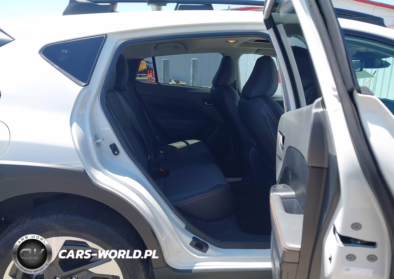 2024 Subaru Crosstrek Limited VIN:4S4GUHM69R3770463 - 8