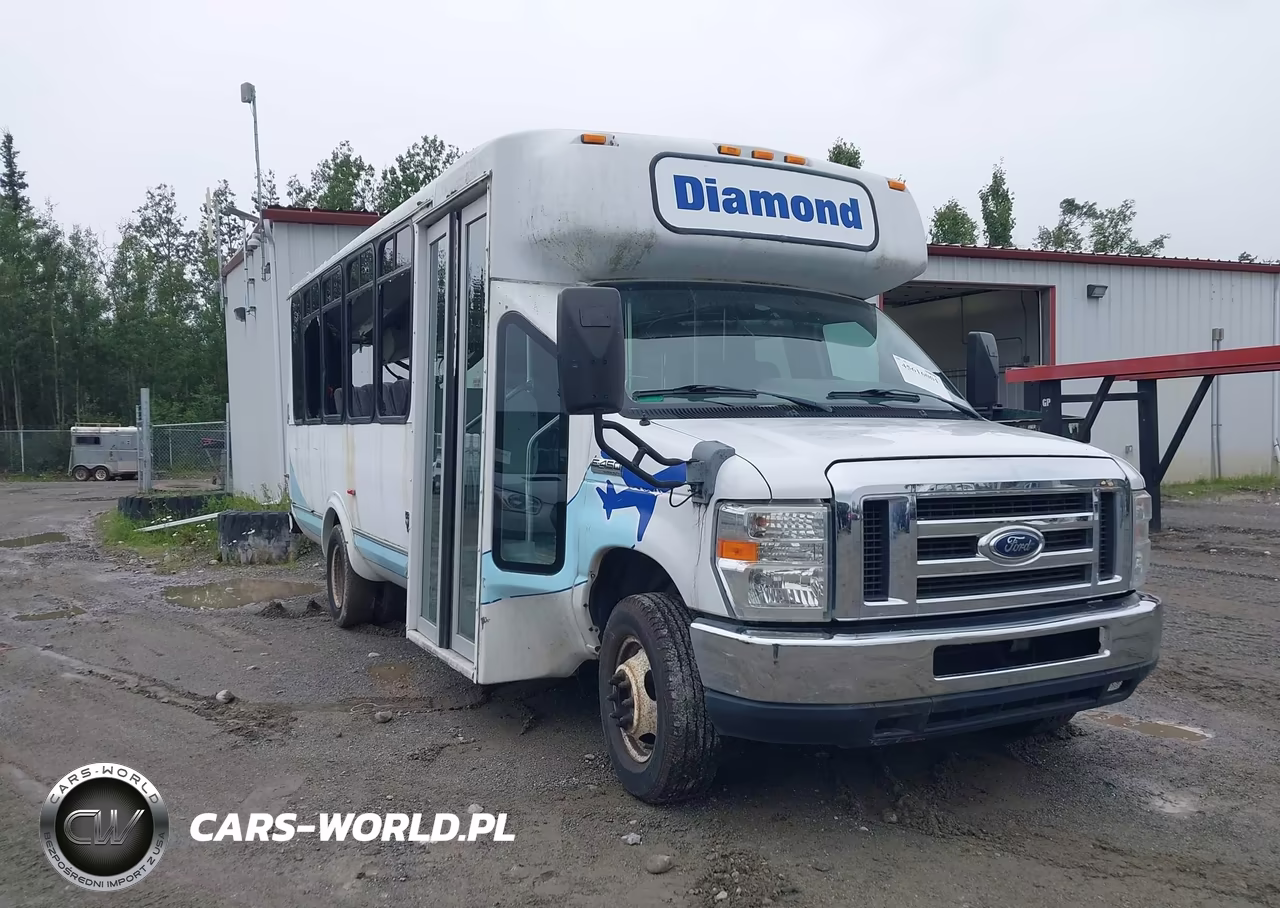 2009 Ford E-450 Cutaway