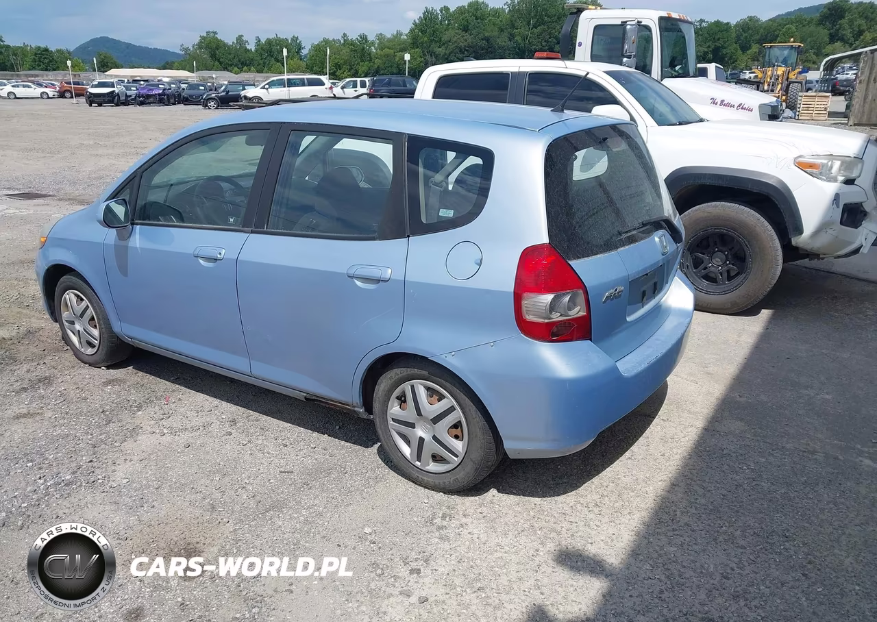2008 Honda Fit VIN:JHMGD37468S010494 - 3