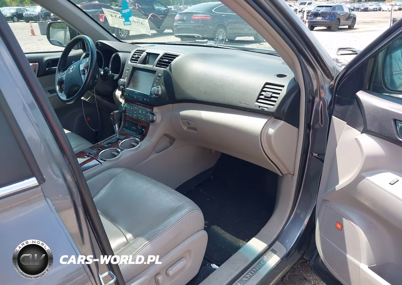 2011 Toyota Highlander Limited V6 VIN:5TDYK3EH2BS047284 - 5