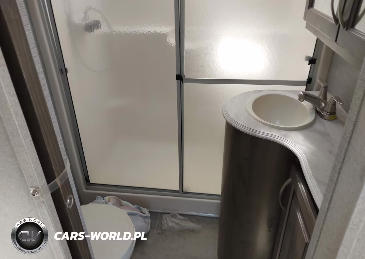 2019 Keystone Voltage VIN:4YDF36125KZ990479 - 8