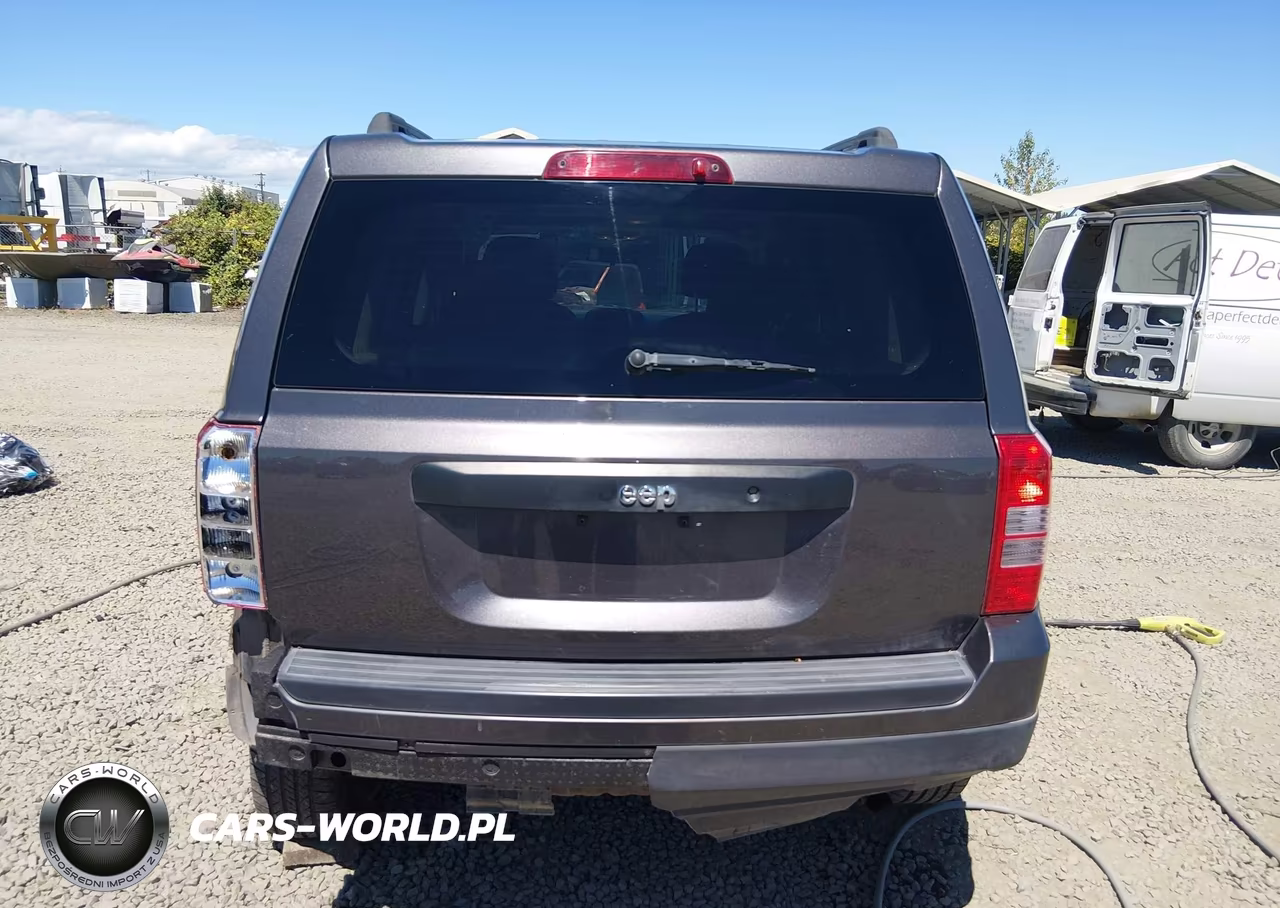 2015 Jeep Patriot Sport VIN:1C4NJPBB5FD157924 - 16