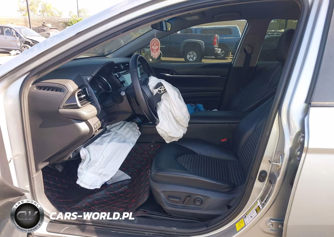 2020 Toyota Camry Se VIN:4T1G11AKXLU874527 - 5