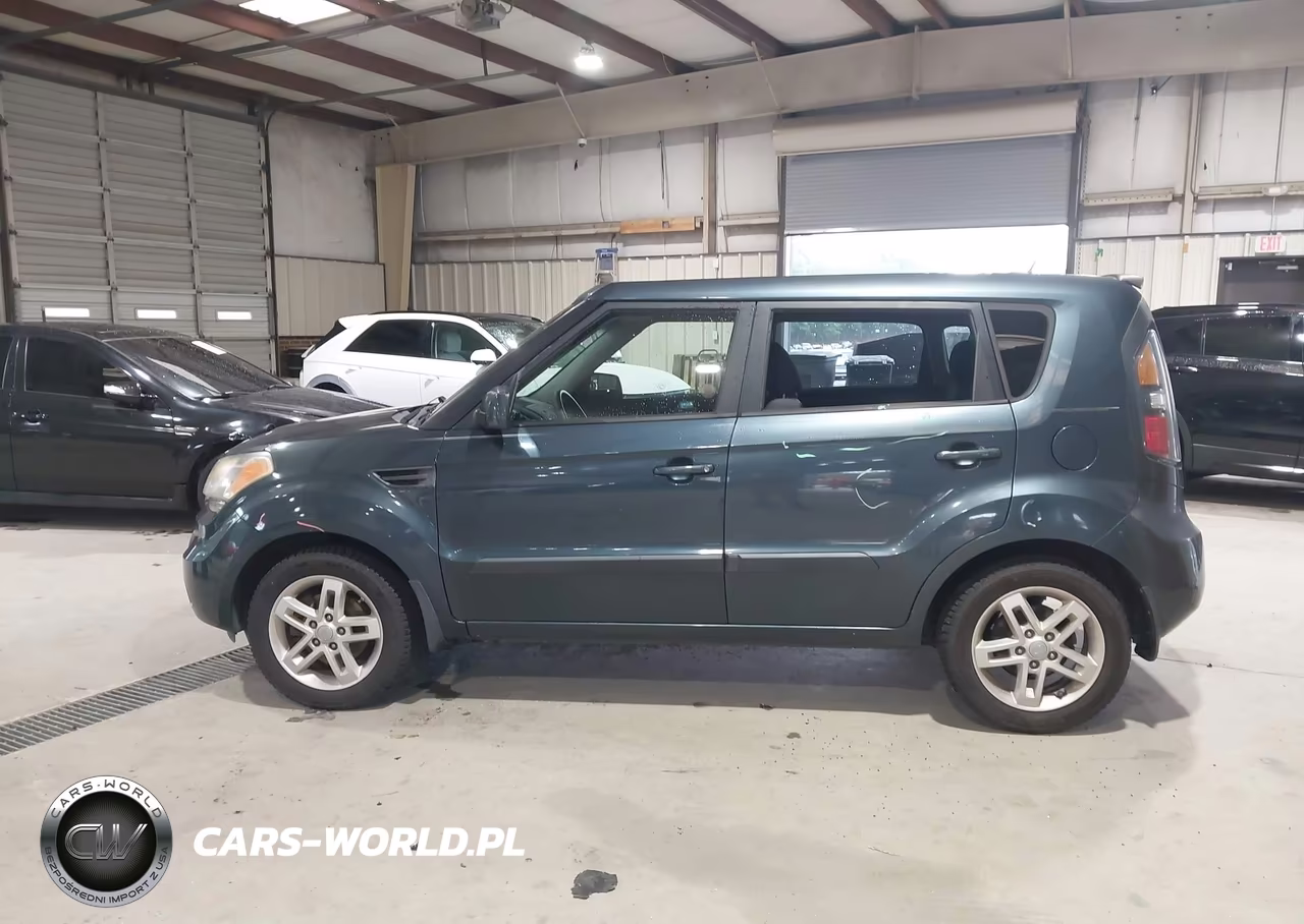 2011 Kia Soul + VIN:KNDJT2A27B7204134 - 15