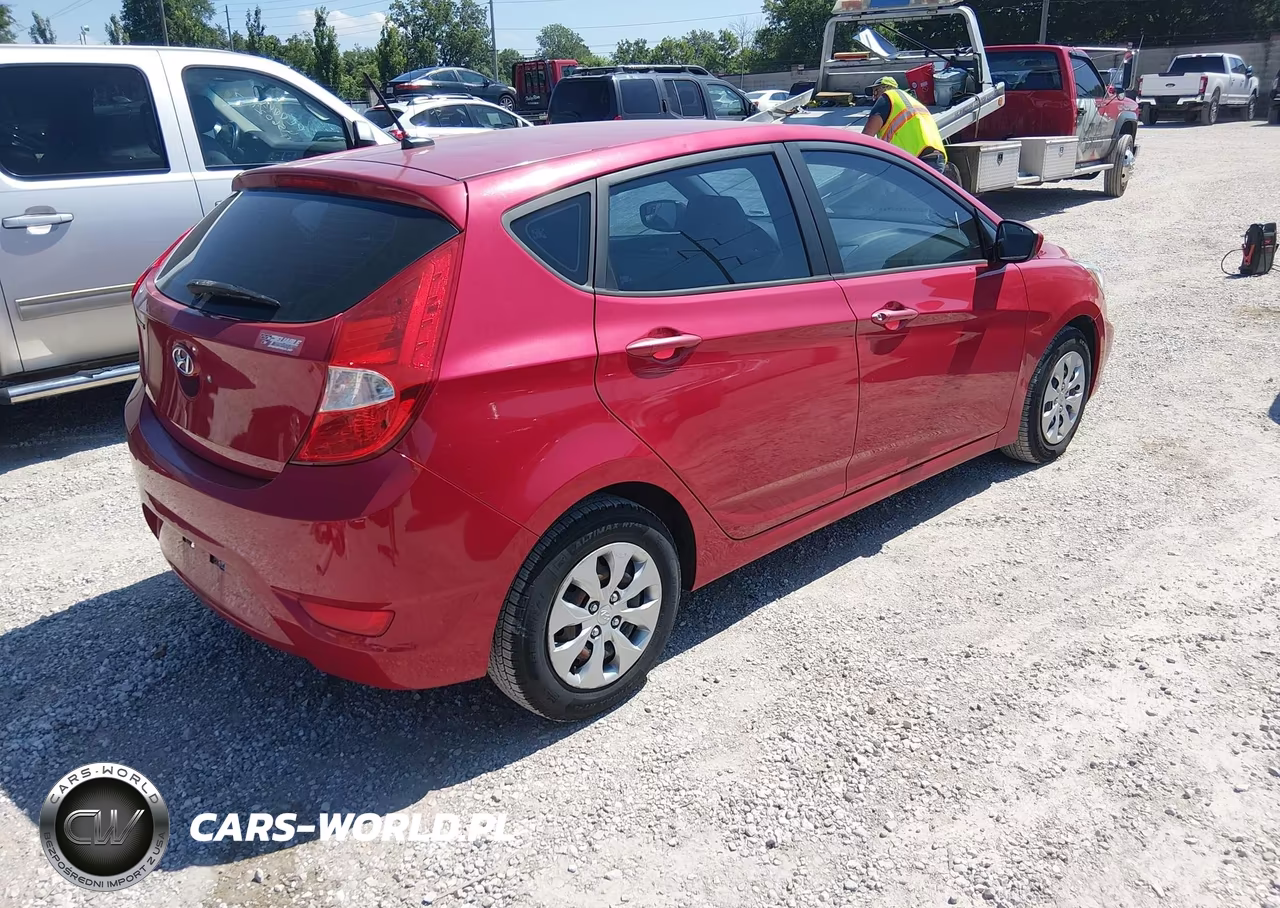 2015 Hyundai Accent Gs VIN:KMHCT5AEXFU233828 - 4