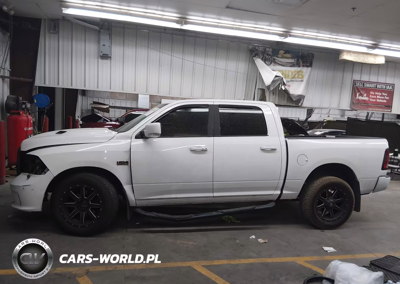 2014 Ram 1500 Sport VIN:1C6RR7MT3ES333581 - 15