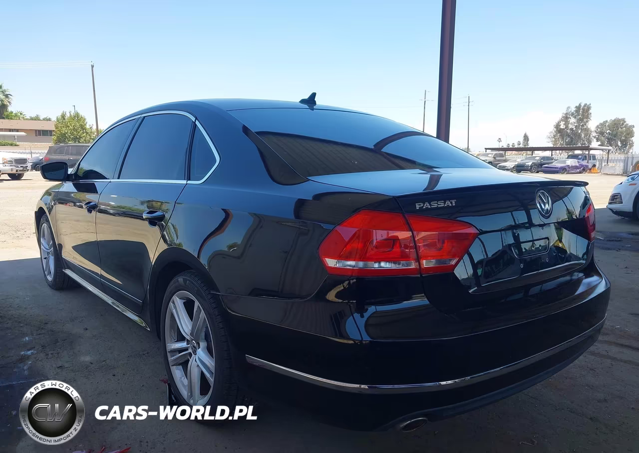 2015 Volkswagen Passat 2.0L Tdi Sel Premium VIN:1VWCV7A35FC048842 - 3
