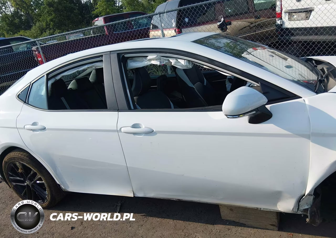 2025 Toyota Camry Se VIN:4T1DBADK6SU009841 - 14