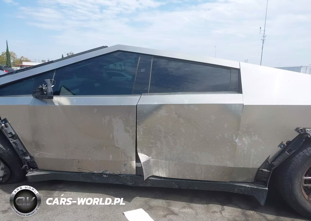 2025 Tesla Cybertruck All-Wheel Drive VIN:7G2CEHED3SA073449 - 14