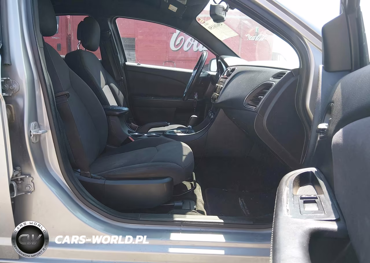 2013 Chrysler 200 Touring VIN:1C3CCBBB7DN542448 - 5