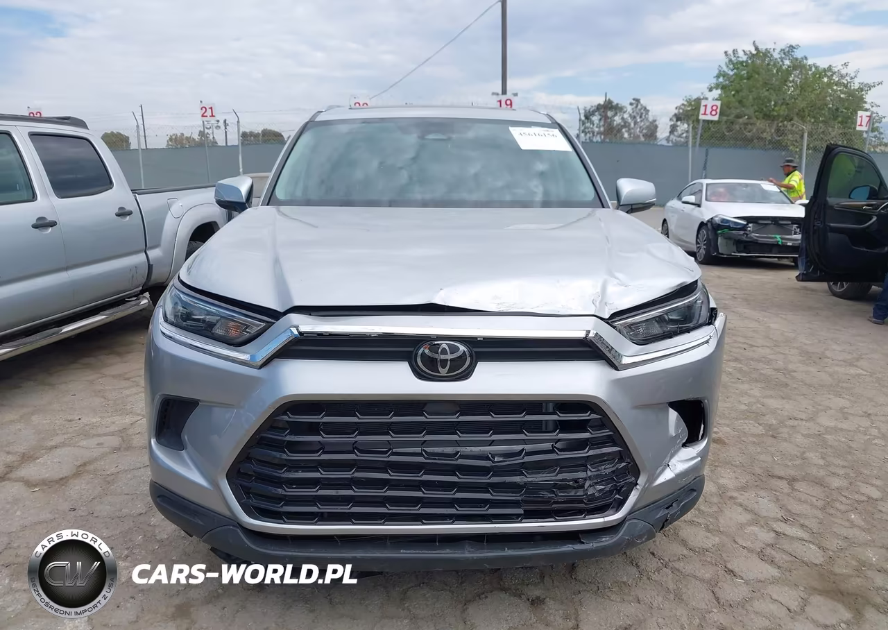 2024 Toyota Grand Highlander Xle VIN:5TDAAAB53RS004439 - 12