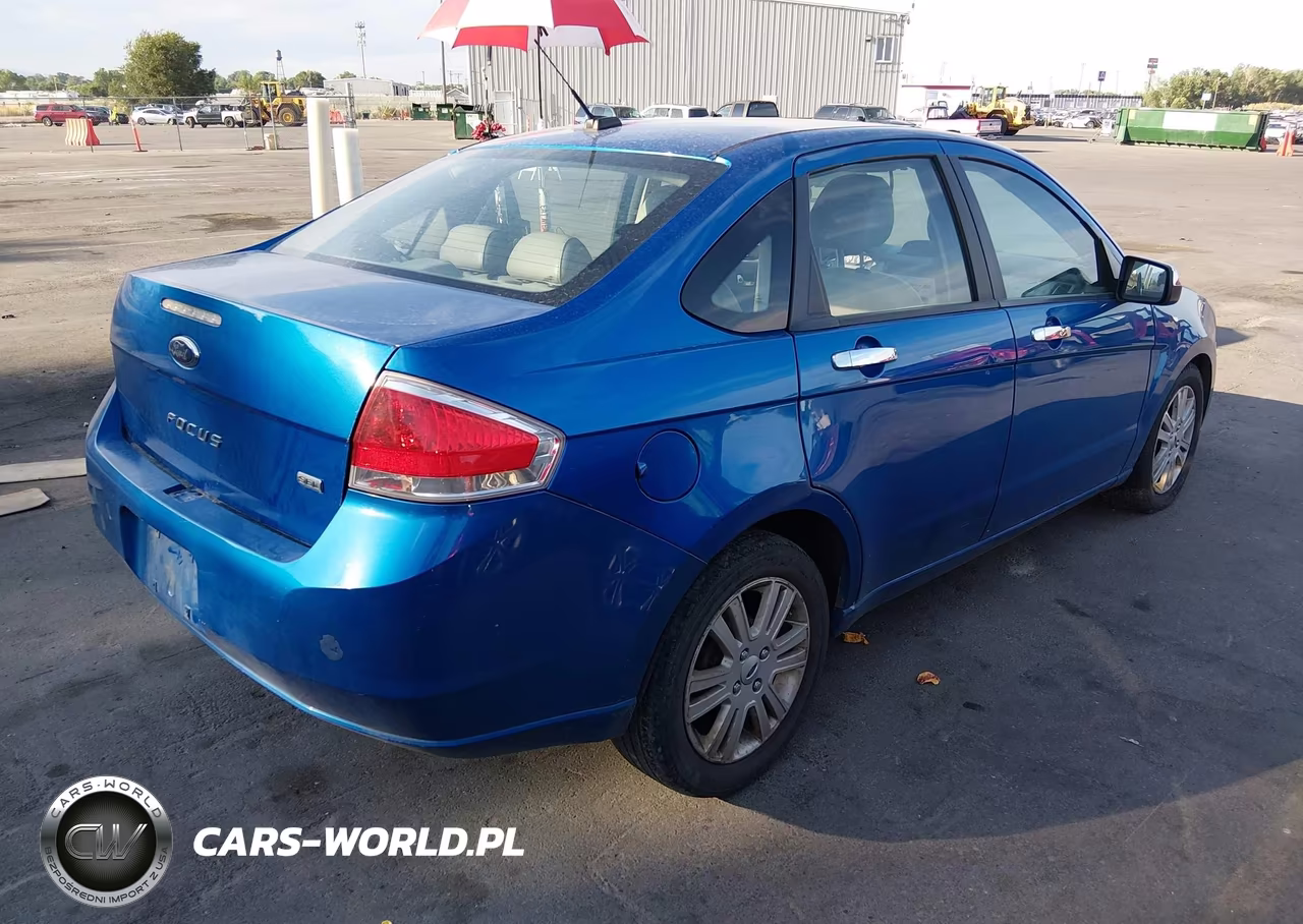 2010 Ford Focus Sel VIN:1FAHP3HN0AW273993 - 4