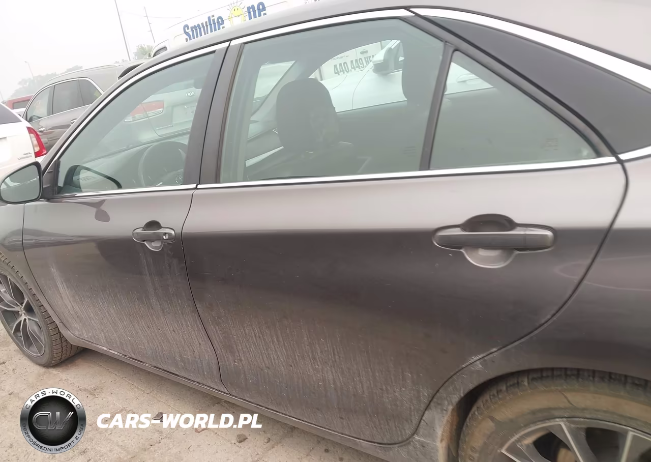 2015 Toyota Camry Xse VIN:4T1BF1FK7FU483389 - 14