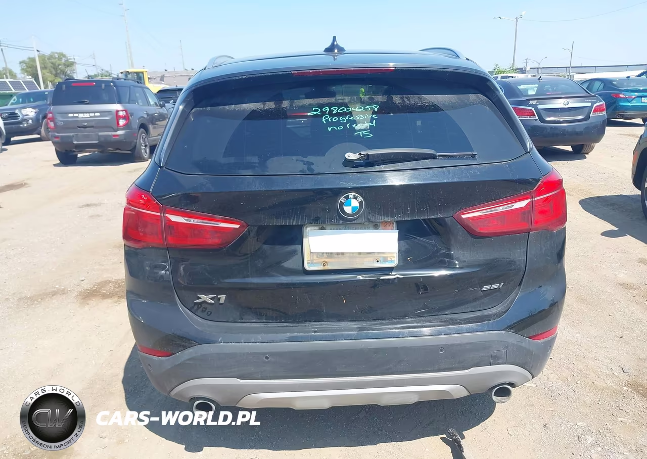 2018 BMW X1 xDrive28I VIN:WBXHT3C30J5L30682 - 16