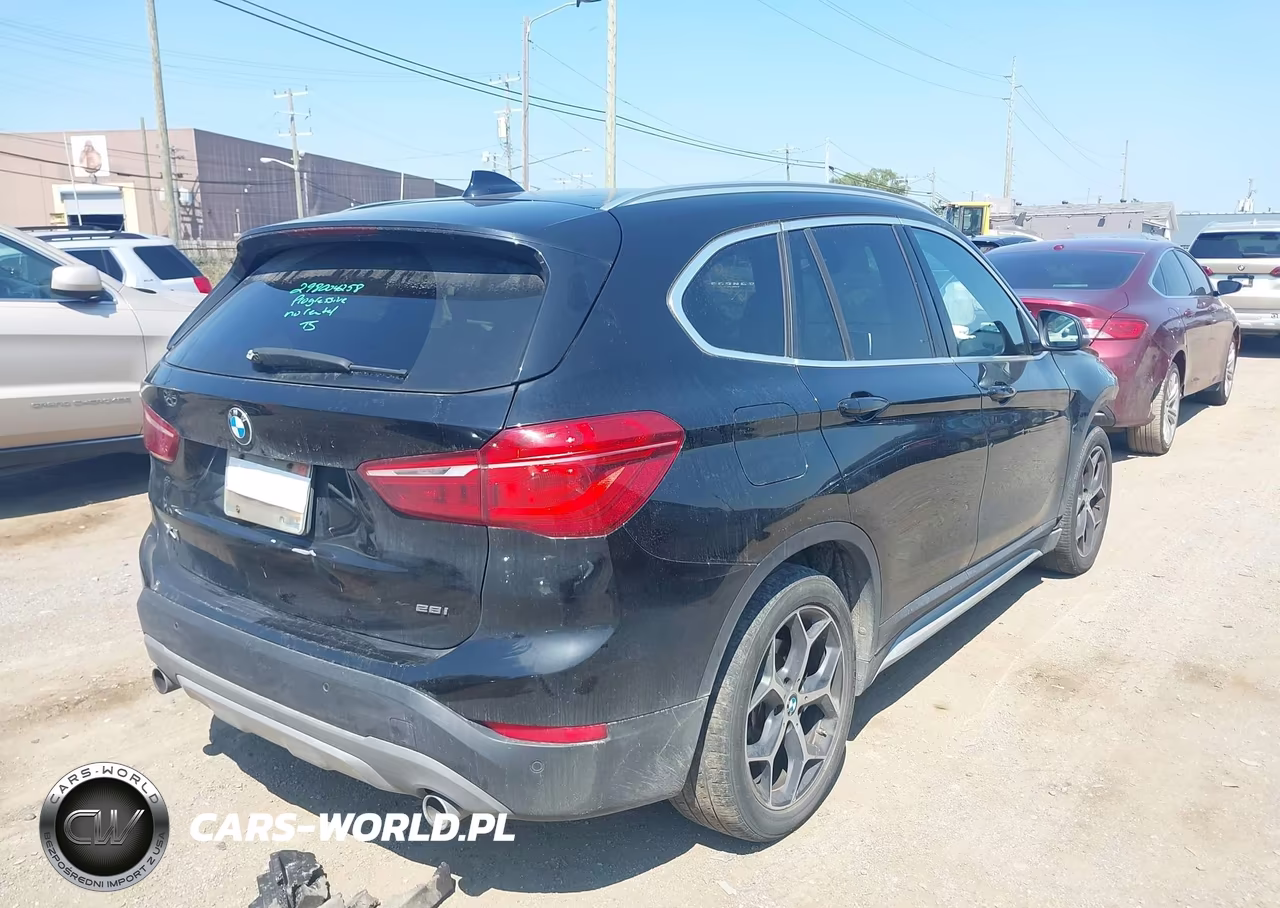 2018 BMW X1 xDrive28I VIN:WBXHT3C30J5L30682 - 4