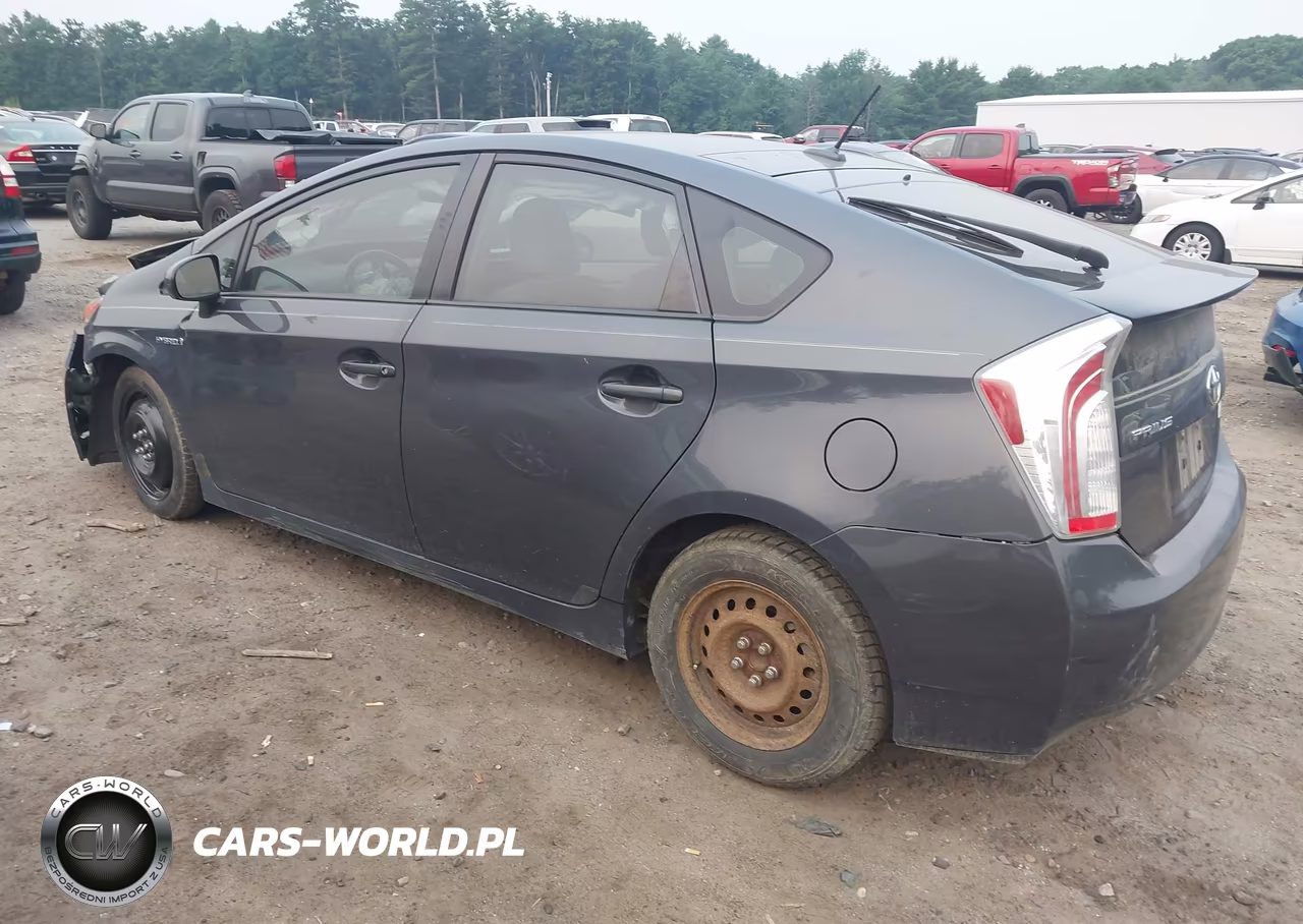 2015 Toyota Prius Four VIN:JTDKN3DU1F1950332 - 3