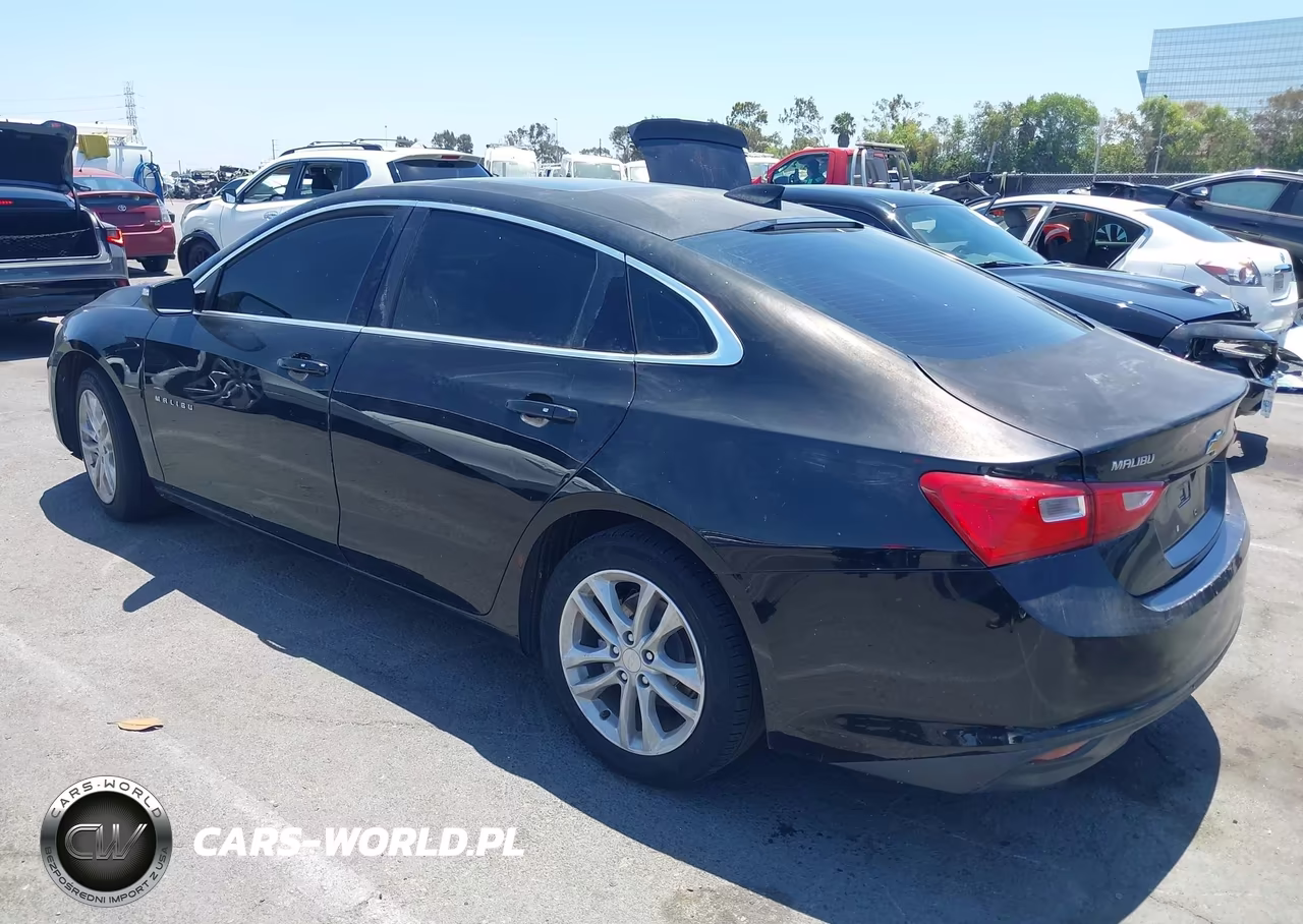 2018 Chevrolet Malibu Lt VIN:1G1ZD5ST1JF150674 - 3