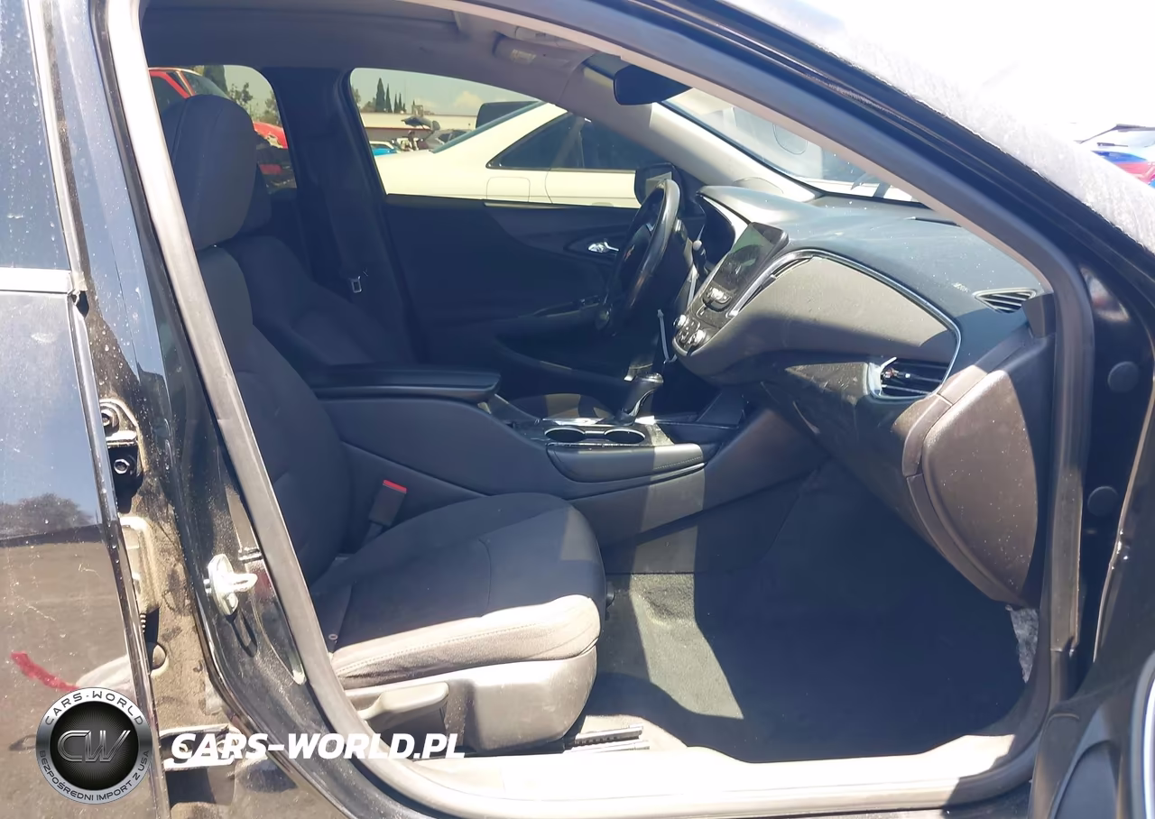 2018 Chevrolet Malibu Lt VIN:1G1ZD5ST1JF150674 - 5