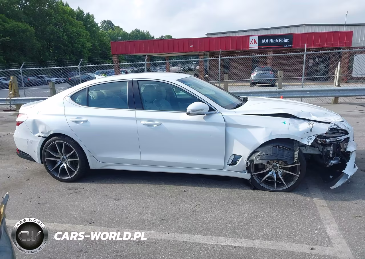 2023 Genesis G70 2.0T Awd VIN:KMTG34TA2PU127094 - 13