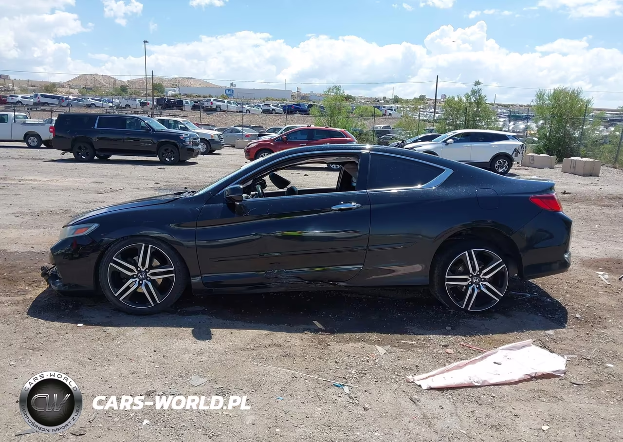 2017 Honda Accord Touring V6 VIN:1HGCT2B04HA001592 - 14