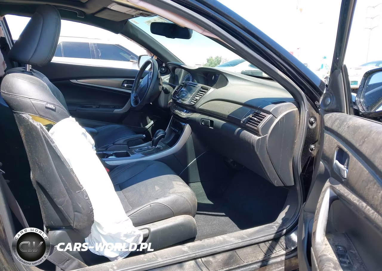 2017 Honda Accord Touring V6 VIN:1HGCT2B04HA001592 - 5