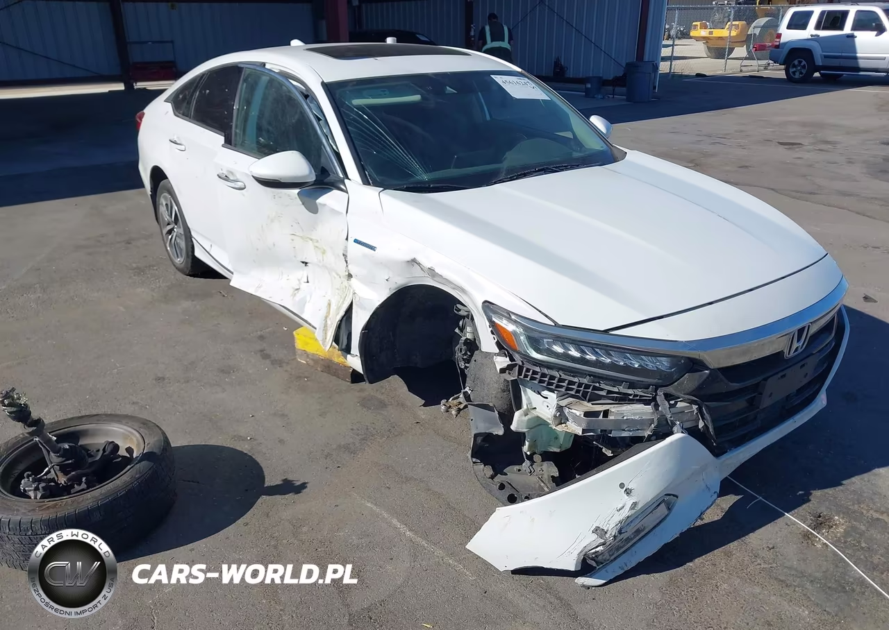 2018 Honda Accord Hybrid Touring VIN:1HGCV3F99JA012831 - 6