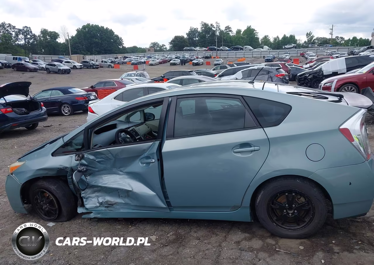 2014 Toyota Prius Two VIN:JTDKN3DU8E1804220 - 14