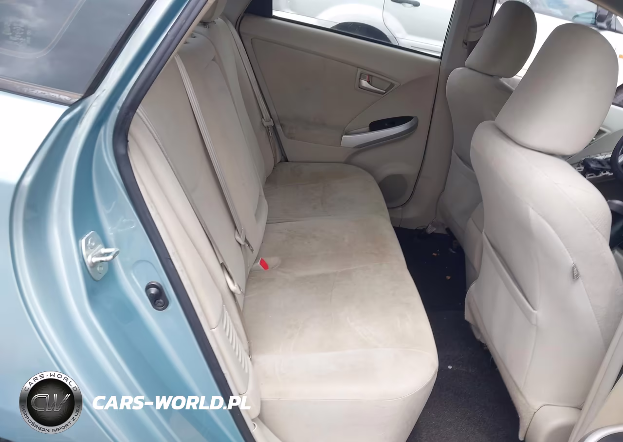 2014 Toyota Prius Two VIN:JTDKN3DU8E1804220 - 8