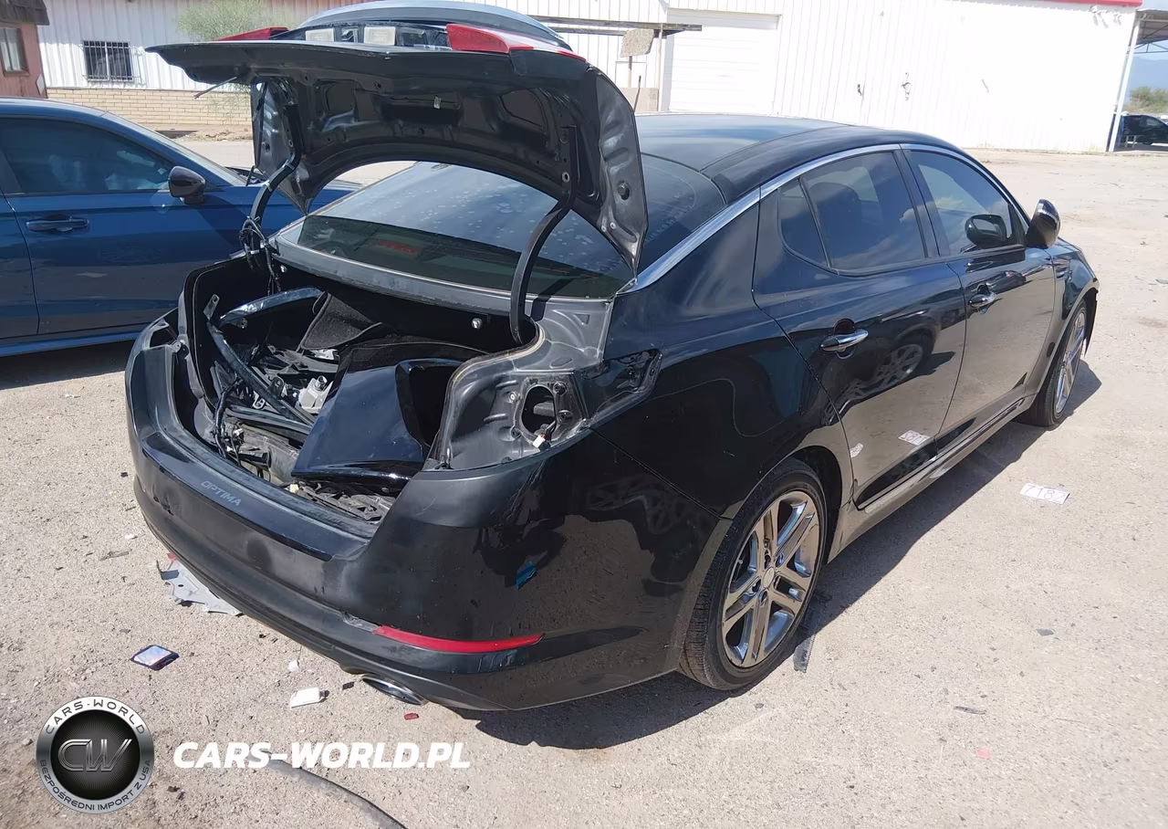 2013 Kia Optima Sx VIN:5XXGR4A63DG221790 - 4