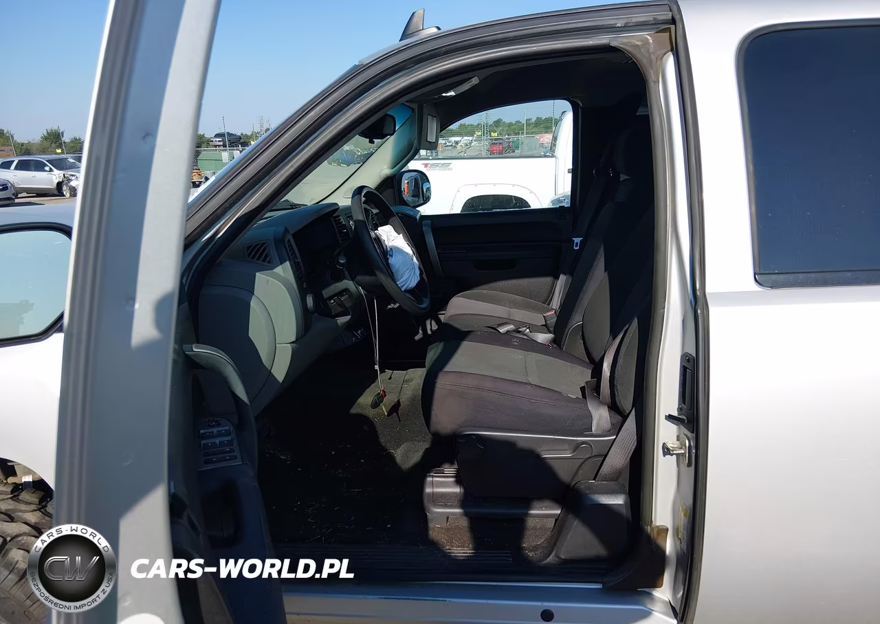 2011 Chevrolet Silverado 1500 Ls VIN:1GCRCREA5BZ428102 - 18